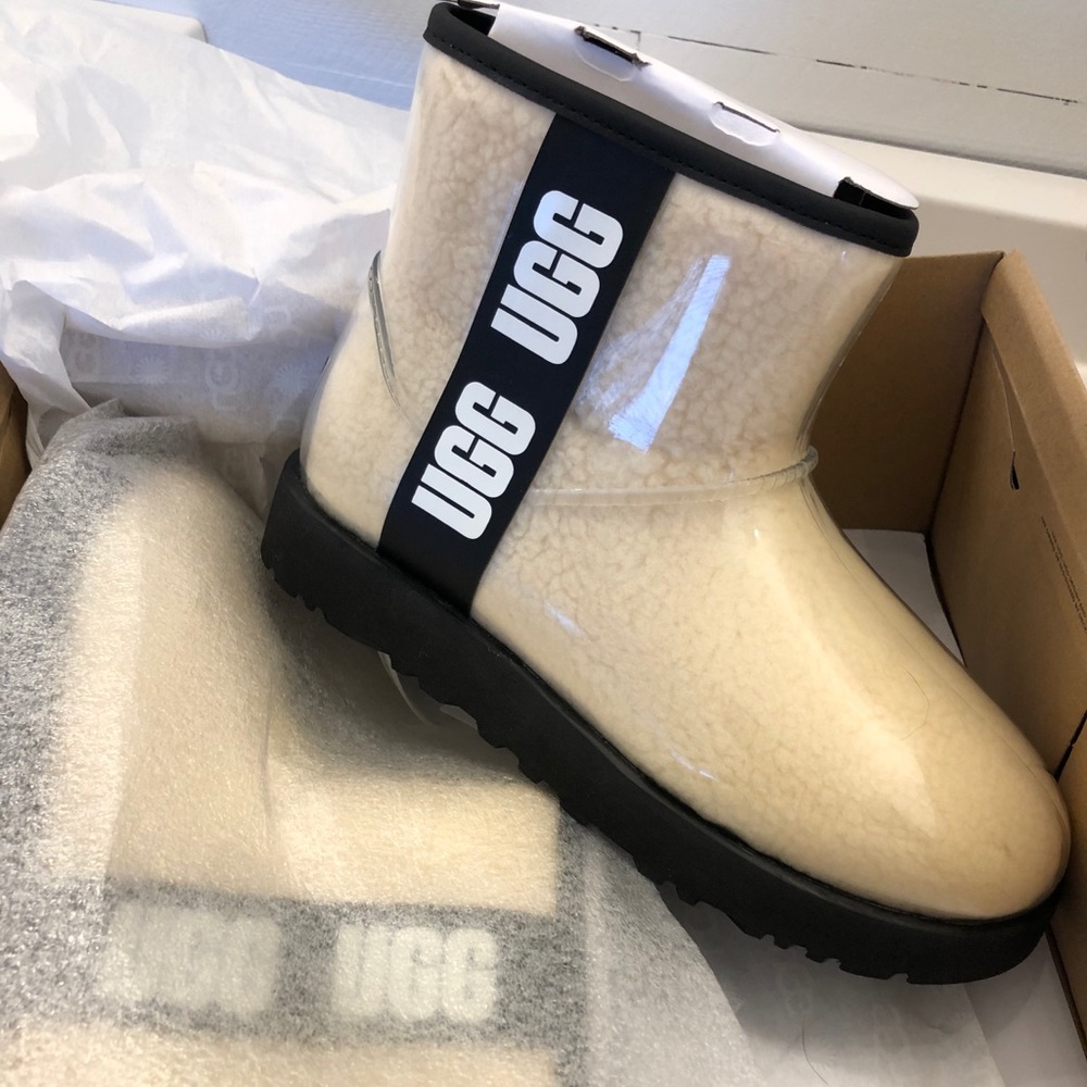Uggs classic clear mini size 7 NWT